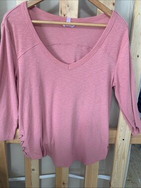 ✨4 for $20✨ 
No Boundaries Dusty Rose V-Neck Long Sleeve Top